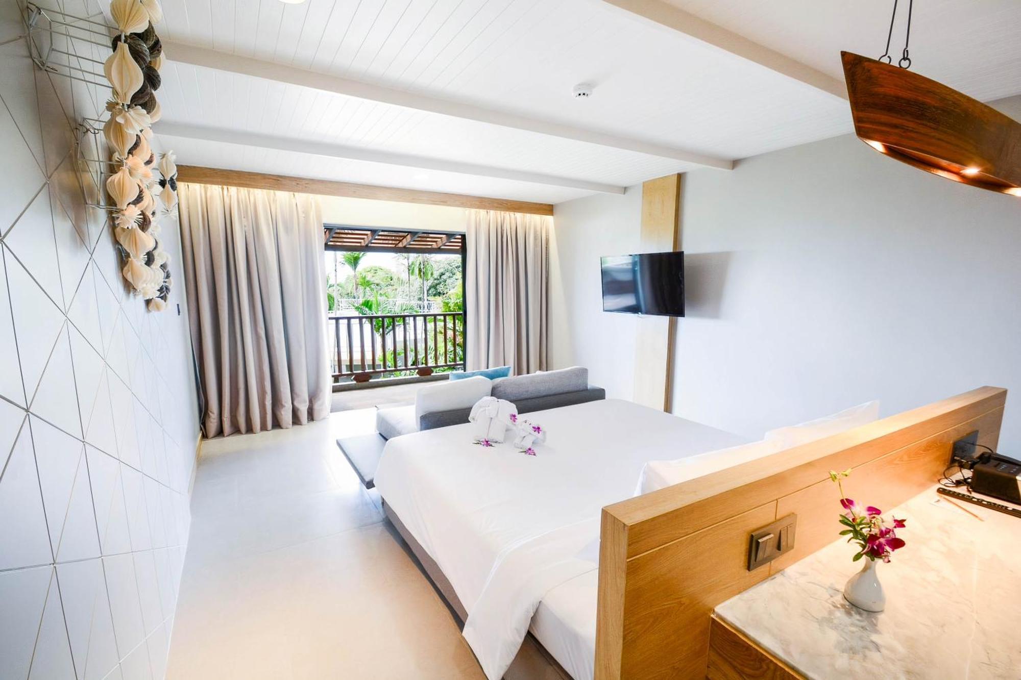 Andaman Cannacia Resort & Spa - Sha Extra Plus Praia de Kata Exterior foto Deluxe Pool Access